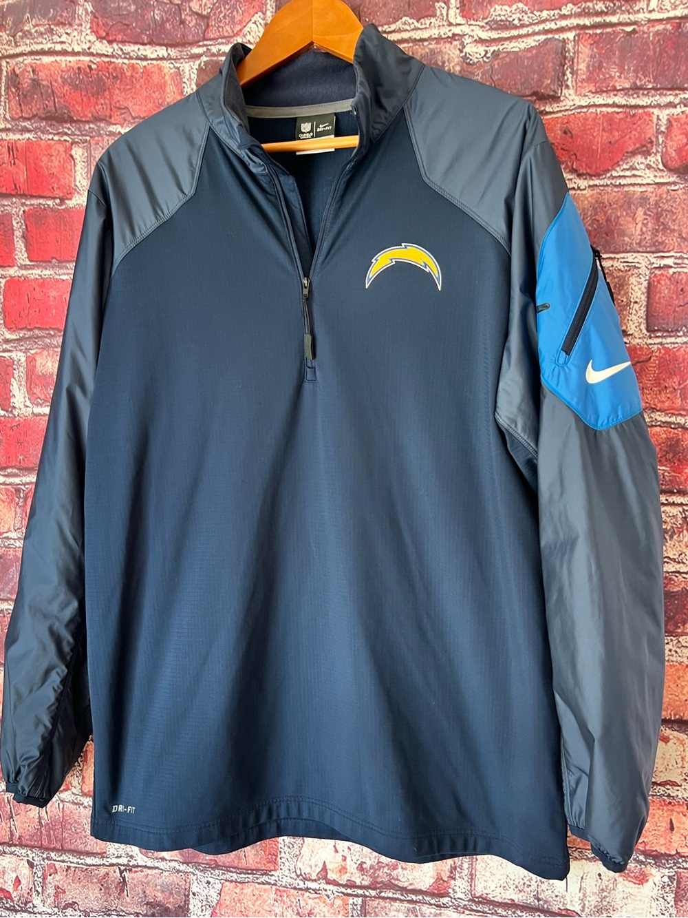 Rare Nike On-Field San Diego Chargers 1/4 Zip Pullover Jacket Men’s Large